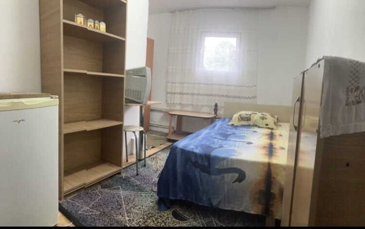 Camera Titan, bd. 1 Decembrie, Nicolae Grigorescu,