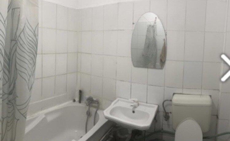 Camera Titan, bd. 1 Decembrie, Nicolae Grigorescu,